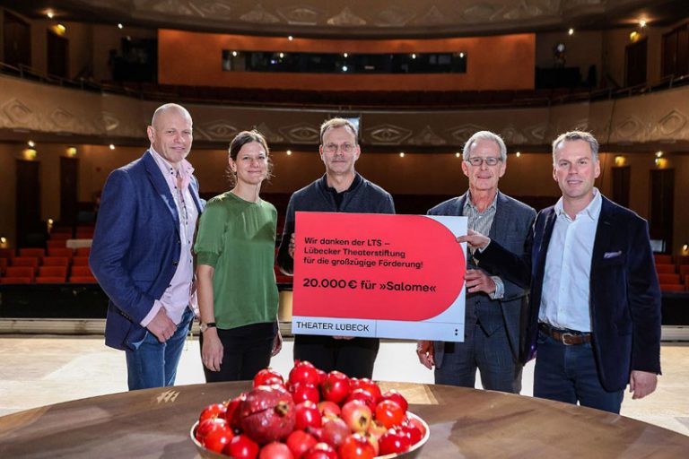 Musiktheater-Produktion »Salome« wird von LTS – Lübecker Theater Stiftung mit 20.000 Euro gefördert