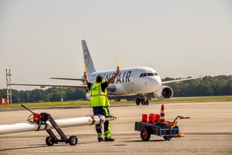 Flughafen Lübeck sucht Personal. Bewerbertag im Februar