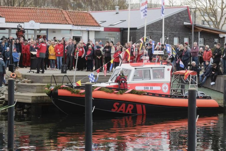 Seenotrettungsboot für DGzRS-Station Fehmarn auf den Namen HELENE getauft
